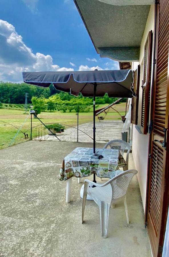 Appartamento in cascina - la cascinetta di Ali'- Roatto Esterno foto